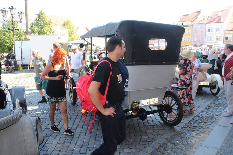 Loukotě a řemeny v Jičíně zakončí dnešní vyjížďka do Sobotky.