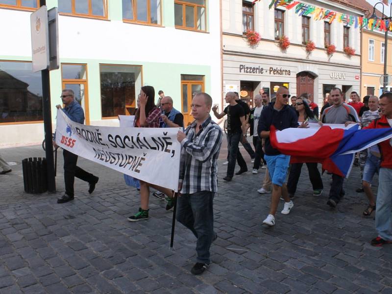 Protiromská demonstrace v Jičíně.