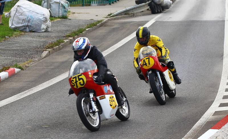 Motocyklové závody se v Jičíně konaly již po sedmdesáté.