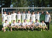 SUVERÉNNÍ VÍTĚZ okresního přeboru, mužstvo SK Miletín. Za celou sezonu prohrálo pouze jednou, dvakrát remízovalo a soupeřům nastřílelo úctyhodných 102 branek! 