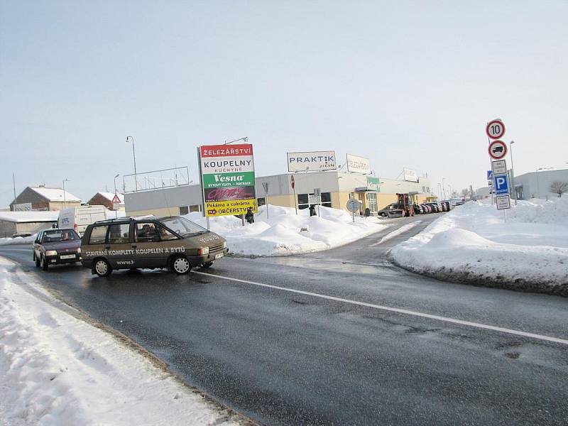 Zakázané odbočování.