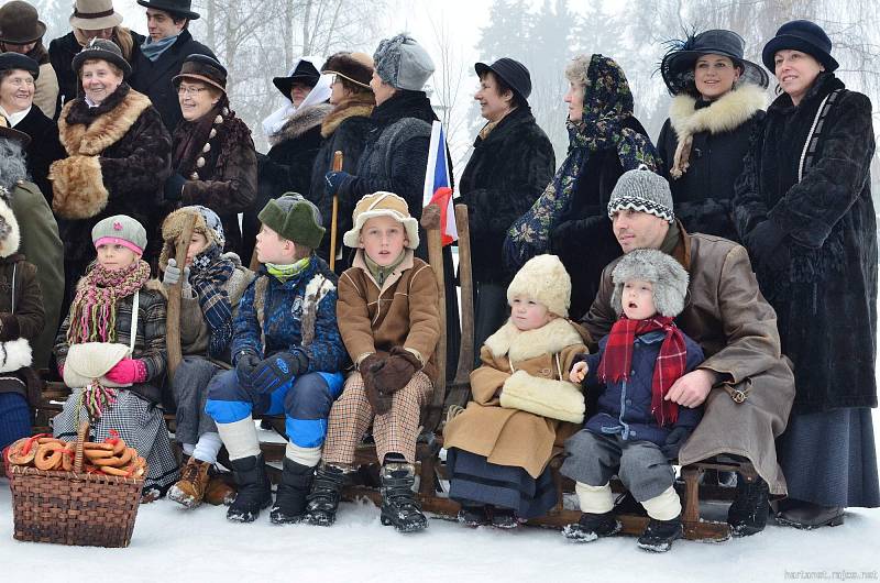 Krasojízdy na rohačkách v Jilemnici.