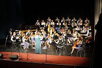 Koncert k 80. narozeninám Základní umělecké školy J. B. Foerstera v Masarykově divadle.