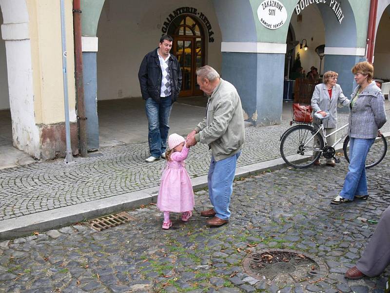 Z koncertu Srazilky na Rynečku.