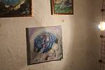 Výstava obrazů Hany Křelinové v radimské Valešové chalupě.