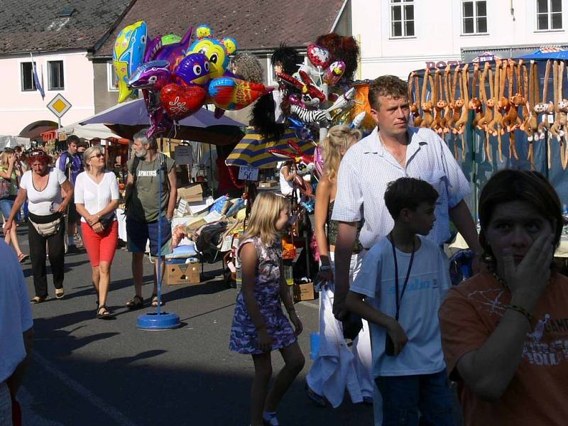 Sobotecké posvícení spojené s jarmarkem a festivalem řemesel.