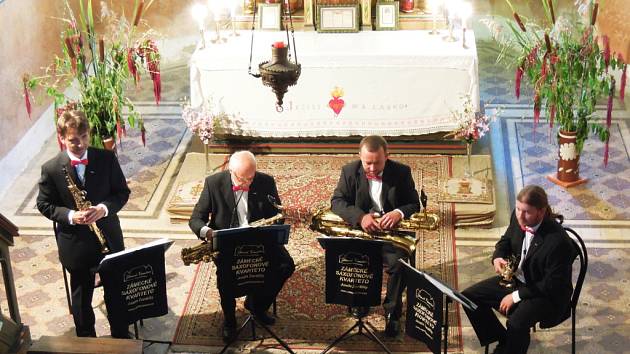 Z koncertu Zámeckého saxofonového kvarteta v Psinících.