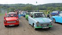 Sraz majitelů aut značky Trabant.