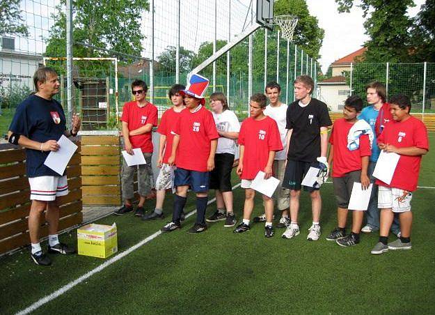 Fotbal hořických radních s klubem Pohoda.