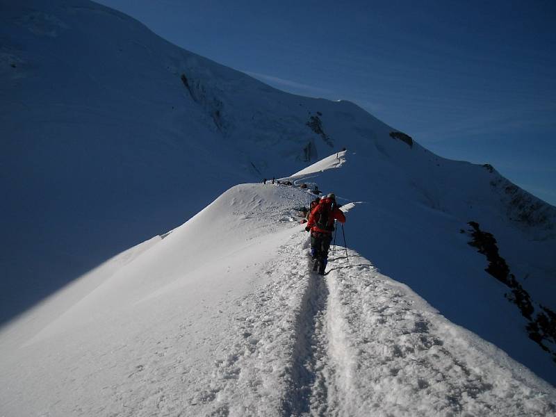 Cesta na vrchol Mont Blancu.