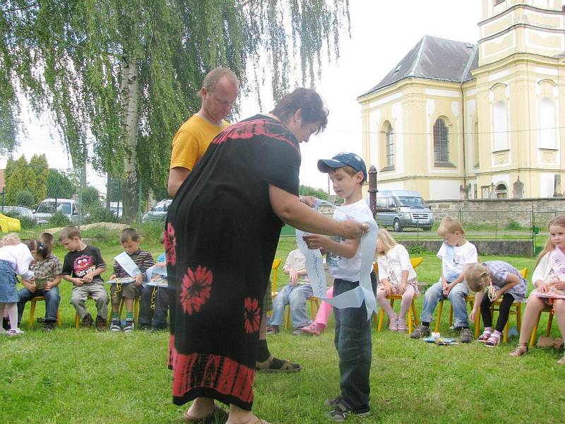 Z loučení ostruženských dětí s mateřskou školou.