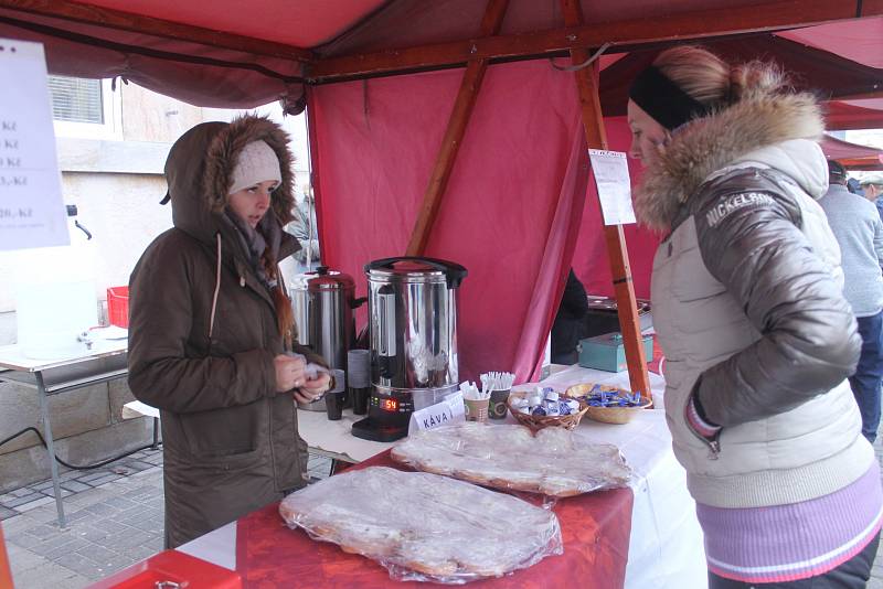 Vánoční trhy v novopacké Střední škole gastronomie a služeb.