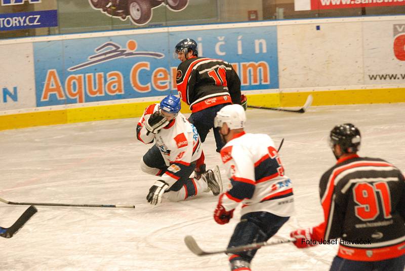 Liberecká hokejová liga: Jičín - Česká Lípa 7:2.