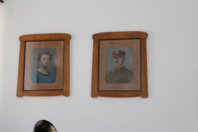 V domě č. 12 na peckovském náměstí otevírá legionářské muzeum, v pořadí třetí v republice.