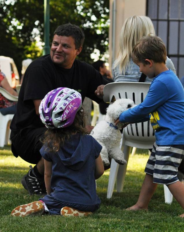 Festivalové vábení. Lidová kultura jako nástroj sblížení