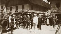 Na oficiální návštěvu Náchoda přijel  Tomáš Garrigue Masaryk v létě roku 1926. Vítaly ho davy lidí.  Přijat byl starostou města, který ve své řeči nezapomněl zdůraznit, že od Jiřího z Poděbrad je to teprve druhá oficiální návštěva hlavy státu ve městě.