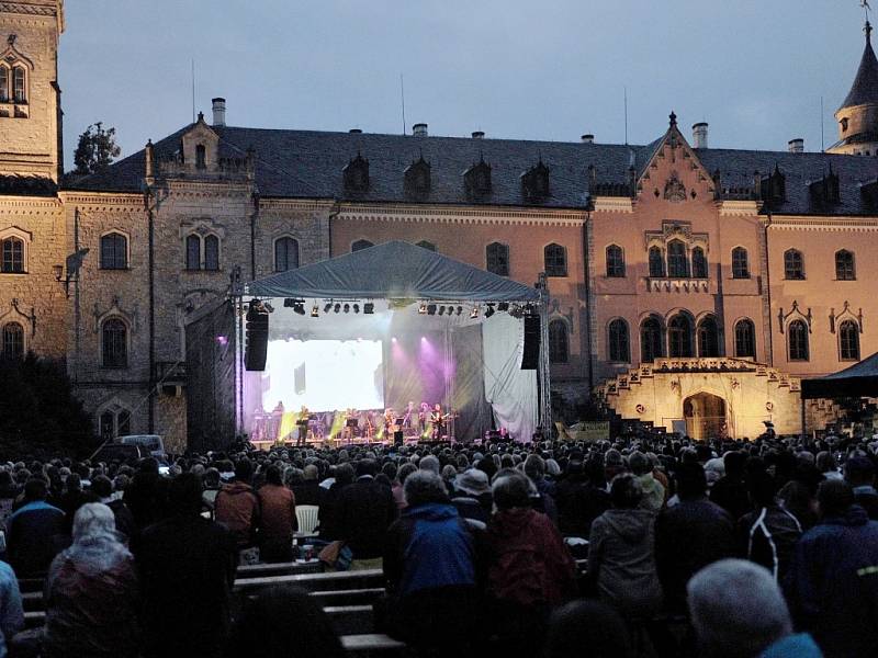 Koncert na zámku Sychrov.