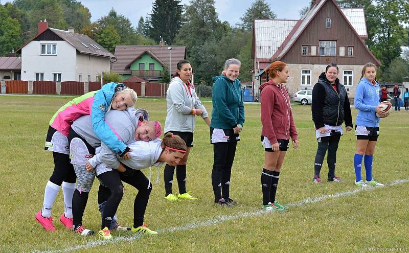 Utkání ME ČR - Ukrajina v rugby ve Vrchlabí.