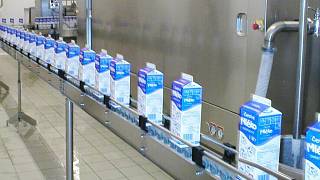 Dlouhá zima a suché léto opět zvednou ceny mléka - Třebíčský deník