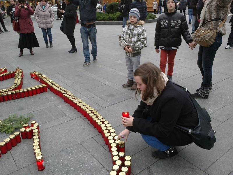 Hořičtí studenti uctili památku Václava Havla.