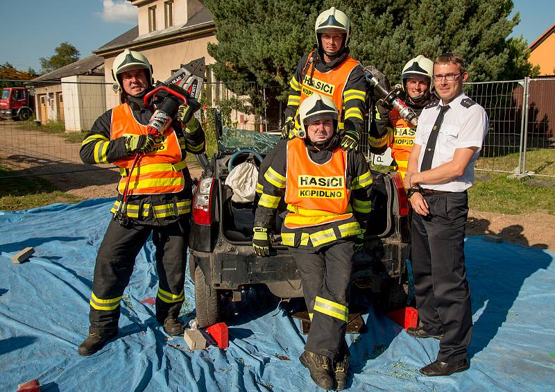 Na oslavách 140. výročí založení SDH Kopidlno se hasiči předvedli v plné parádě