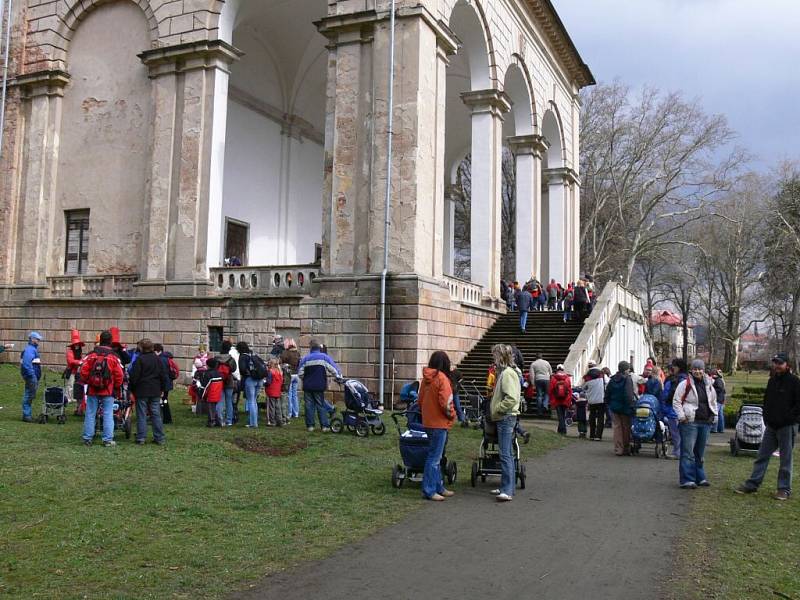 Kontrola u Valdštejnské lodžie v Libosadu.