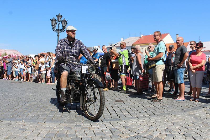 Loukotě a řemeny v Jičíně zakončí dnešní vyjížďka do Sobotky.