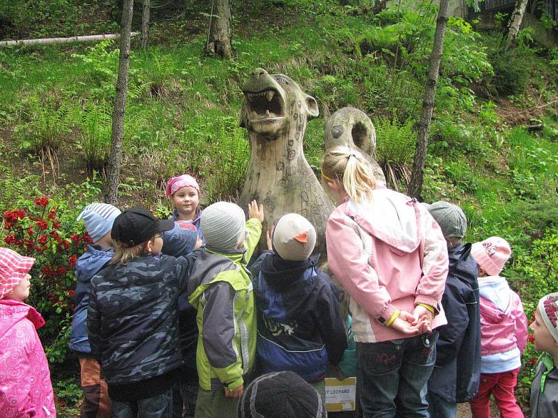 Z výletu dětí ostruženské mateřinky do liberecké ZOO.