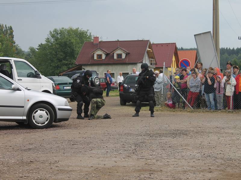 Ukázka zásahu Vězeňské služby.