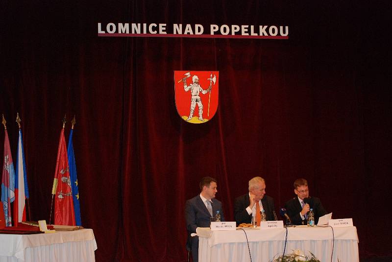 Z návštěvy prezidenta Miloše Zemana v Lomnici nad Popelkou.