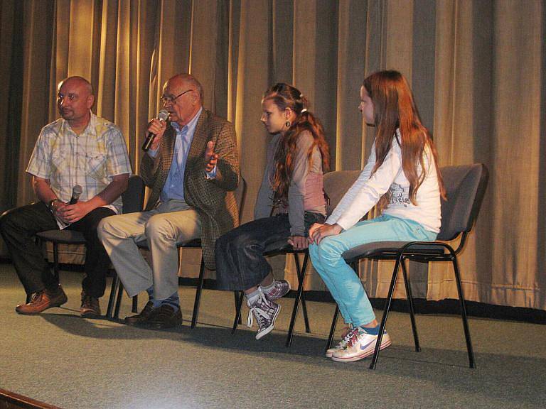 Z předpremiéry filmu Saxána a lexikon kouzel.