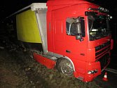 Nehoda kamionu u Šalandy.