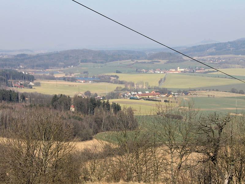 Na vrch Veliš je obtížný přístup, avšak krásná vyhlídka.