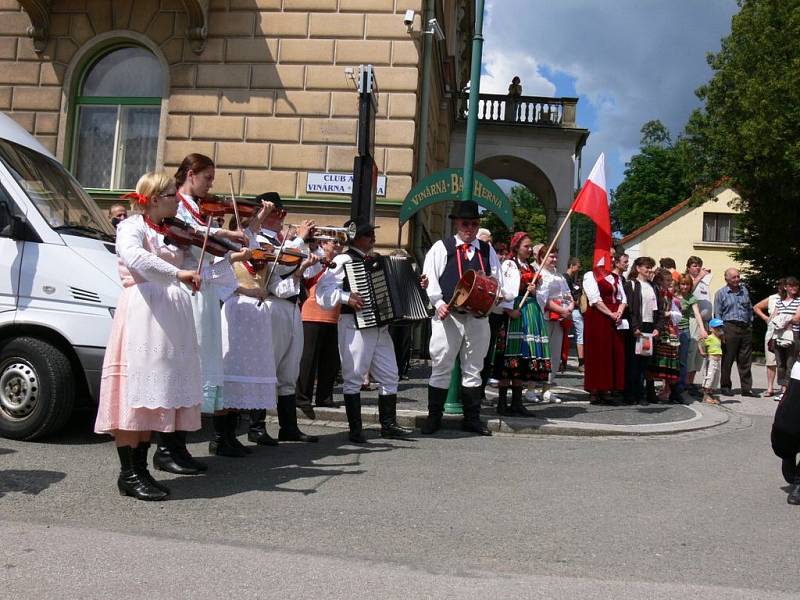 Bělohradské slavnosti písní a tanců.