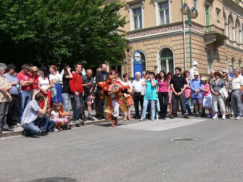 Bělohradské slavnosti písní a tanců.