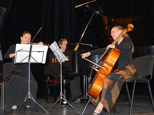 Koncert hořické ZUŠ k poctě Bohuslava Martinů.