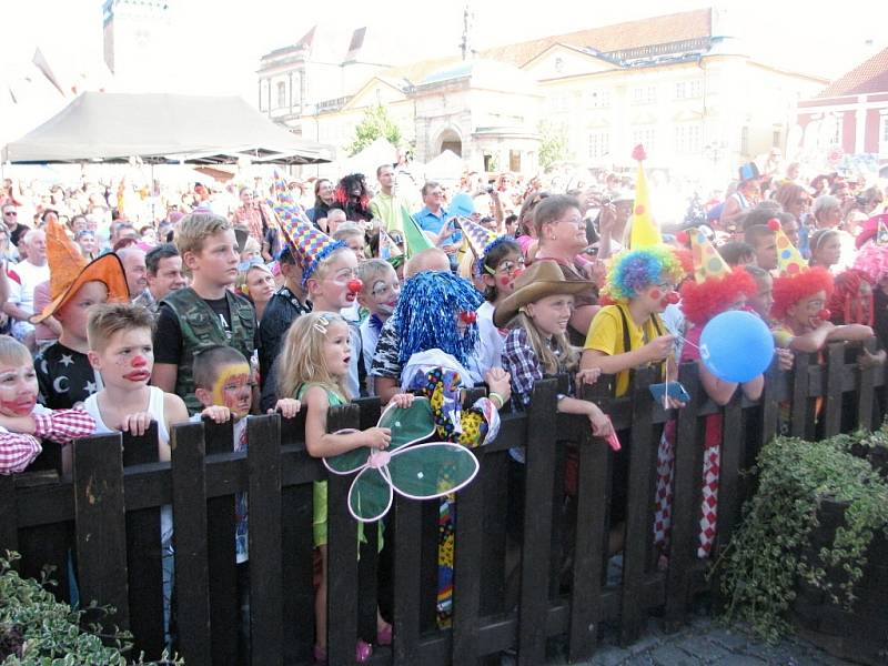 Ze zahájení jičínského pohádkového festivalu.