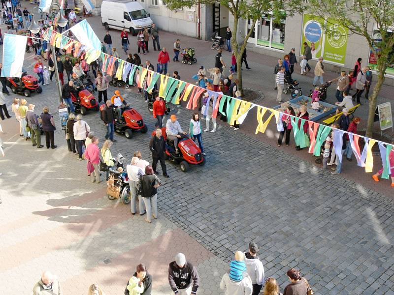 Zahajovací průvod festivalu Jičín - město pohádky.