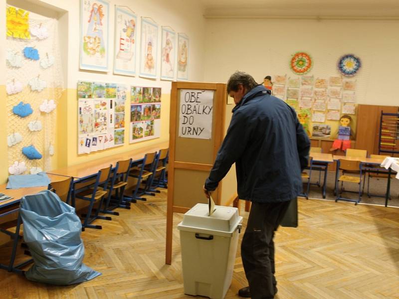 Volby na Jičínsku.