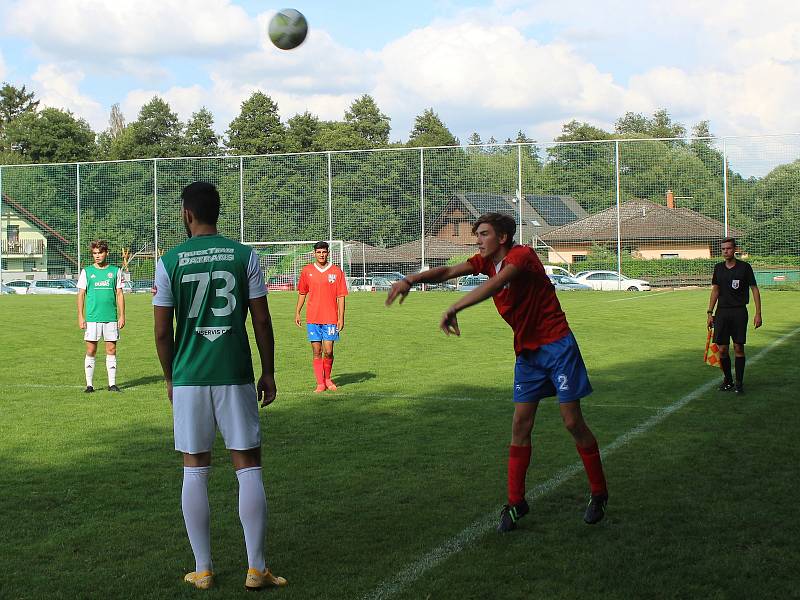 V duelu jihlavského okresního přeboru Rantířov svého soupeře vůbec nešetřil. Černíči nastřílel deset gólů.