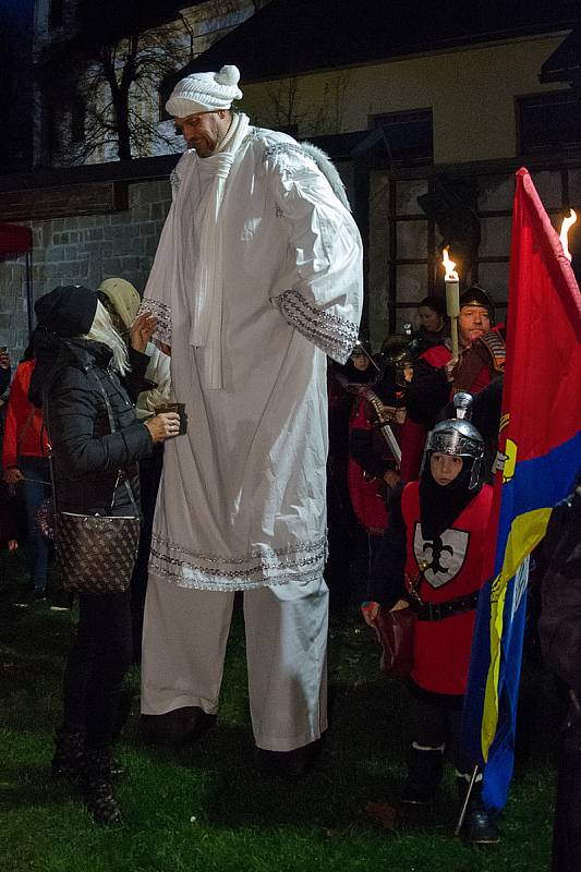 Ohlédnutí za příjezdem svatého Martina do Luk s lampionovým průvodem.