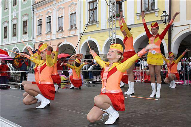 Mladé mažoretky z celé republiky soutěžily v sobotu v Telči. Vítězky každé kategorie si odnesly trofej - pohádkový střevíček.