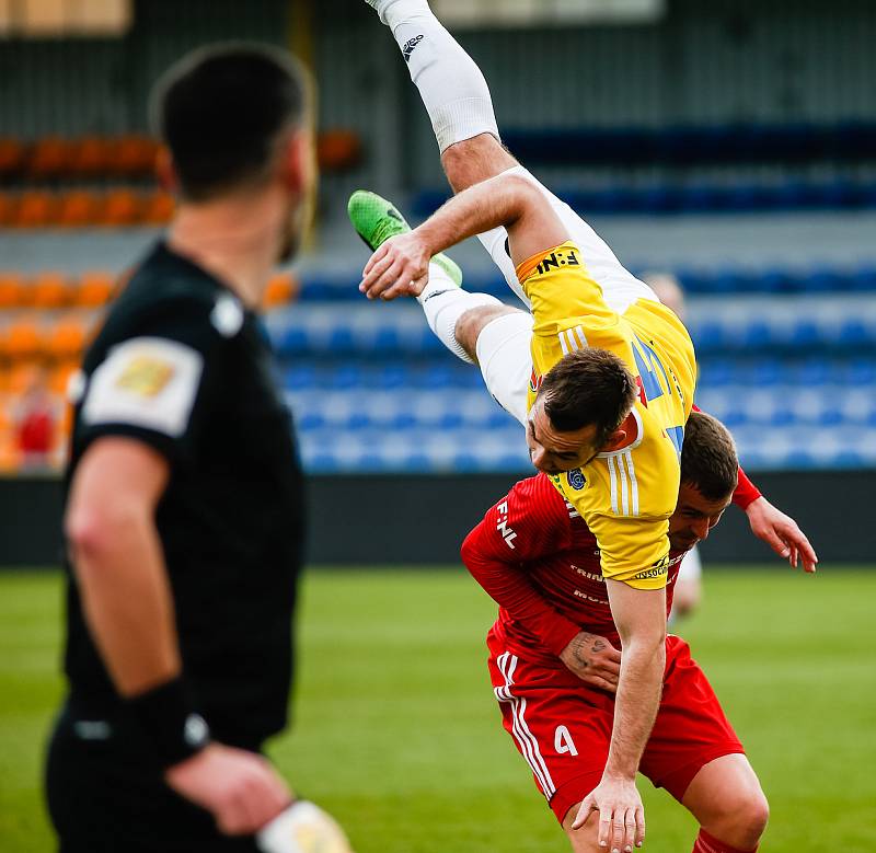 Fotbalové utkání mezi FC Vysočina Jihlava a FK Třinec.