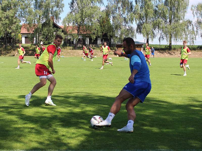 Jihlavští fotbalisté využívají během letní přípravy také hřiště v Antonínově Dole.