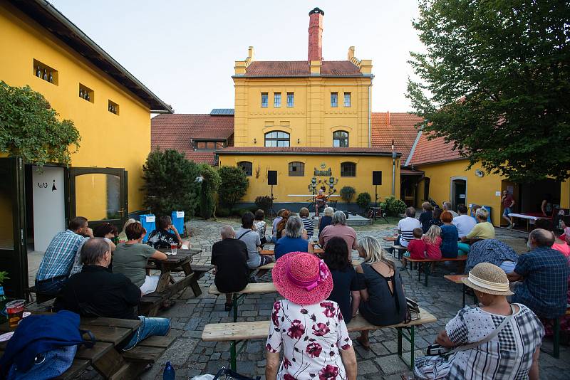 Koncert Jaroslava Hutky v Polné k 50. výročí vpádu vojsk Varšavské smlouvy do Československa.