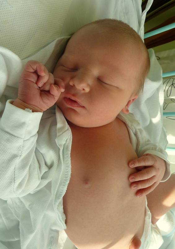 Dominik Blecha, 7. 12. 2014, 4 250 g, 53 cm, Stonařov