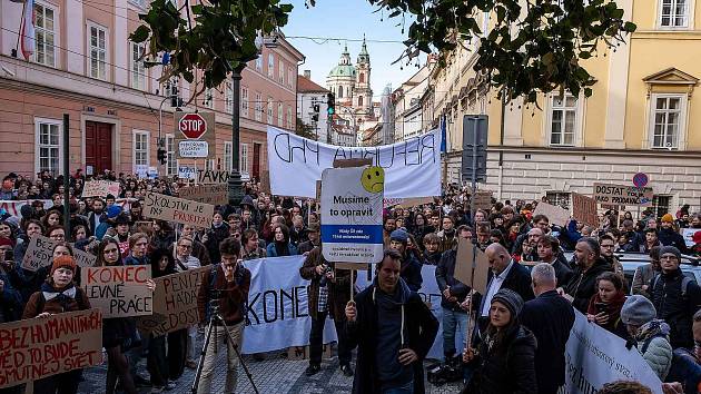 Nejen učitelé. Na Žďársku budou v pondělí stávkovat i další profese