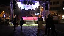 Středa 7. prosince patřila akci Česko zpívá koledy. V Jihlavě zpříjemnila adventní atmosféru hudba z rádia.