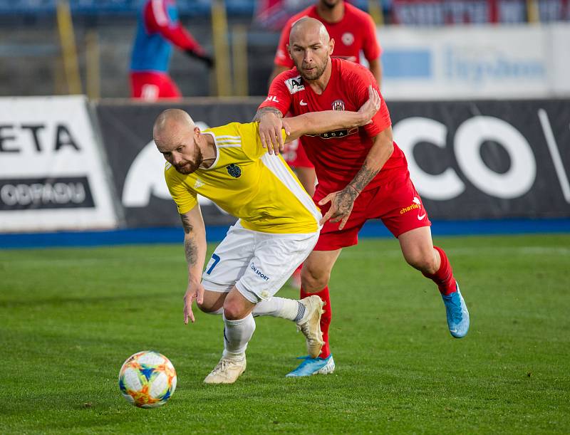 Deváté kolo FNL mezi FC Vysočina Jihlava a FC Zbrojovka Brno.