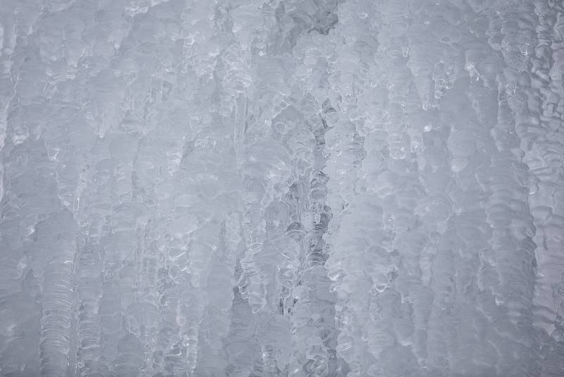 Ledopád u Lovětína na Jihlavsku.